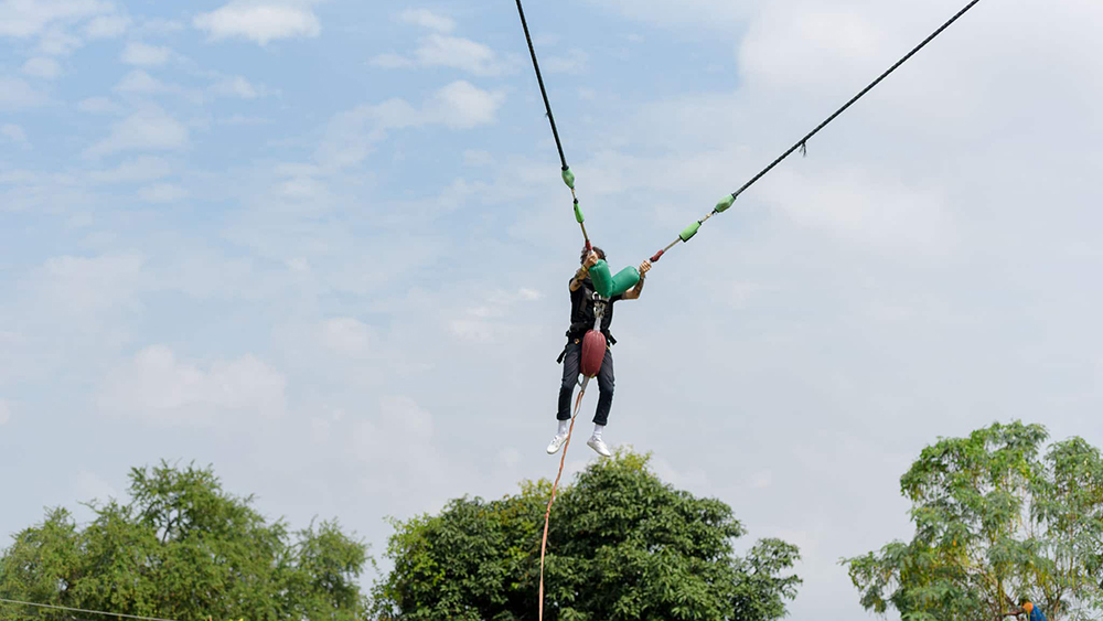 human slingshot bungee ride