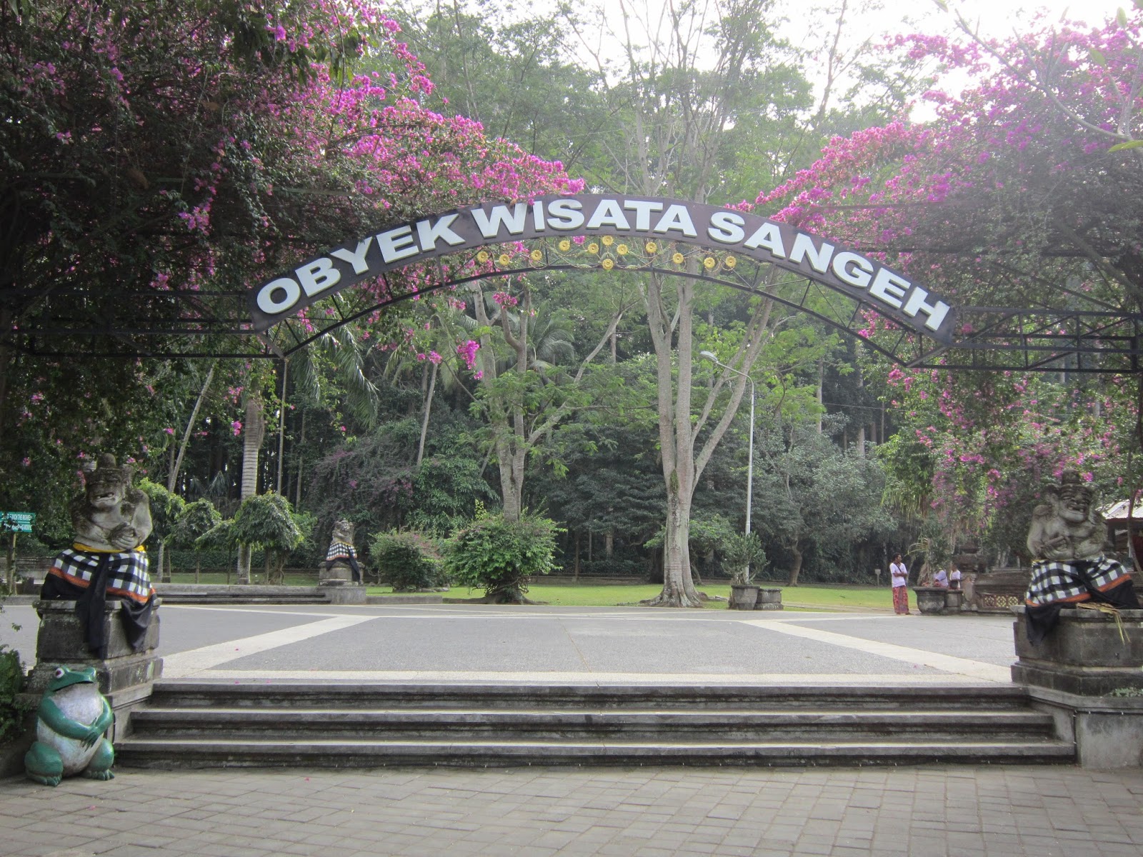 Deskripsi Objek Wisata Sangeh Bali – Studyhelp