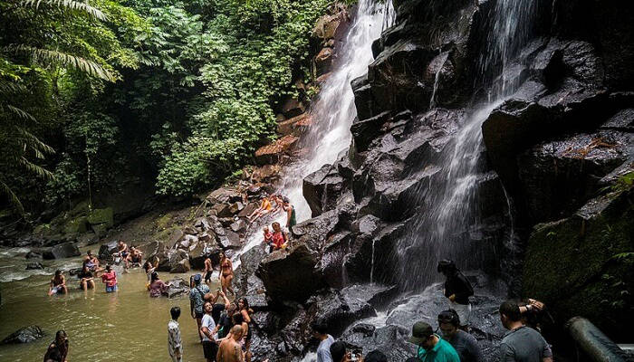 Tour To Kanto Lampo Waterfall